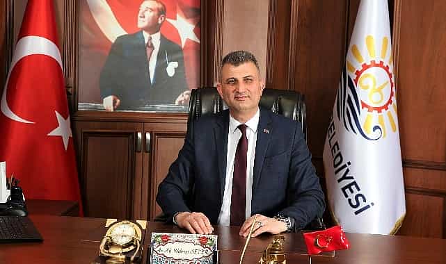 al bayragimizin golgesinde cumhuriyet bayramimiz kutlu olsun