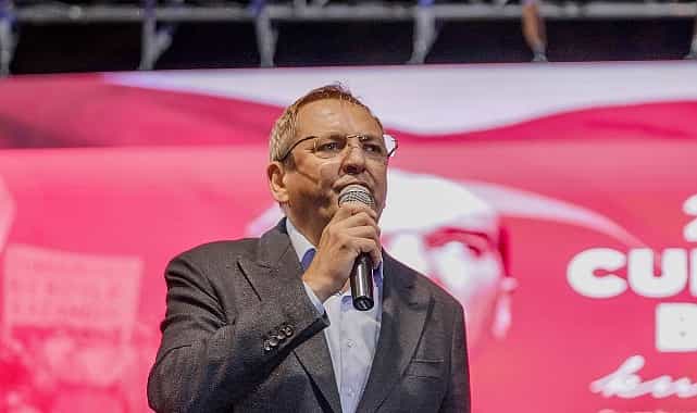 ayvalikta cumhuriyetin 102 yili coskusu