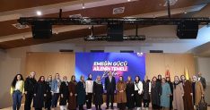 baskan altay aile yili kapsaminda ilcelerden gelen hanimlarla bulustu