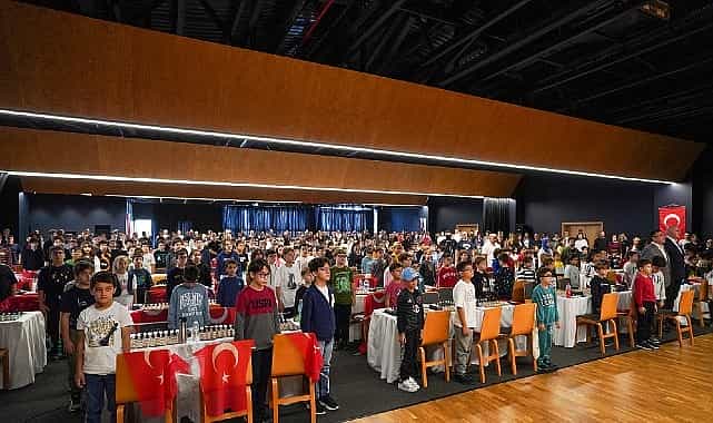 beylikduzunde 29 ekime ozel satranc turnuvasi
