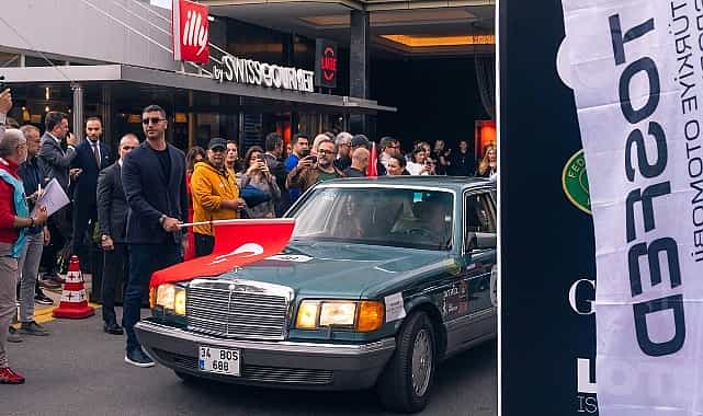 cumhuriyet rallisinde dostluk kazandi