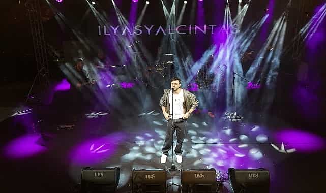 cumhuriyetimizin 102 yil coskusunu ataturk kent meydaninda hep birlikte yasadik