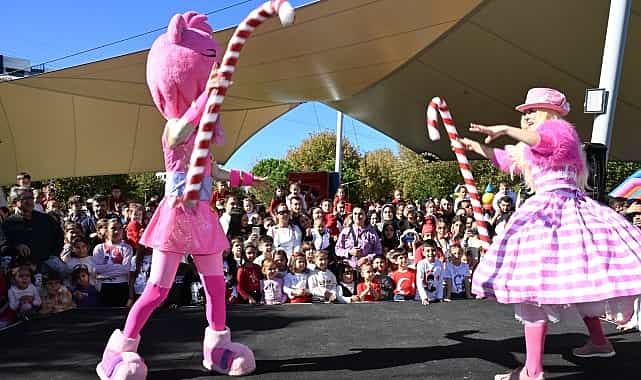 cumhuriyetin cocuklari bayram coskusunu doyasiya yasadi