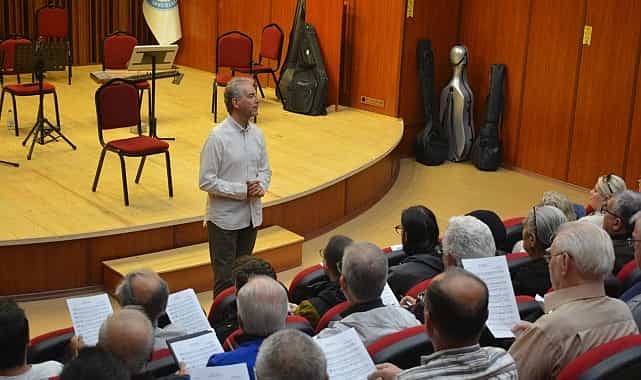 eu klasik turk muzigi koro toplulugu 33 yillik muzik gelenegini surdurdu