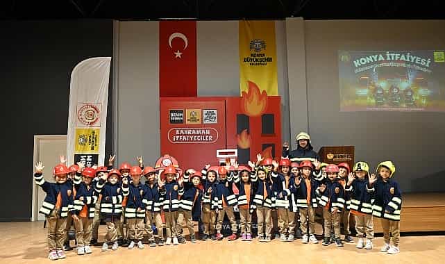 konya buyuksehir 31 ilcedeki tum 1 sinif ogrencilerine itfaiye bilinci kazandiriyor
