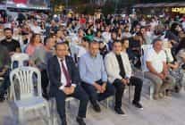 minik ogrencilerden cumhuriyet bayrami kutlamasi