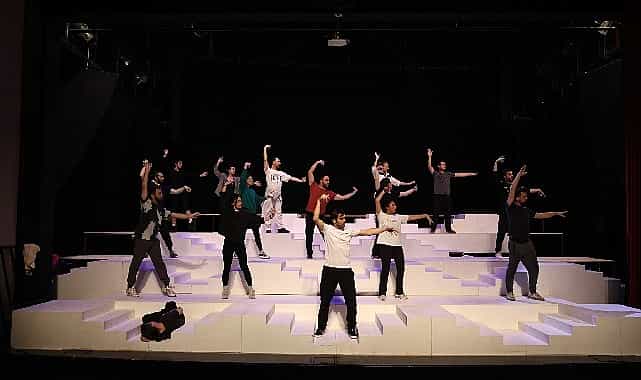 nilufer kent tiyatrosu iftiharla sunar lukus hayat