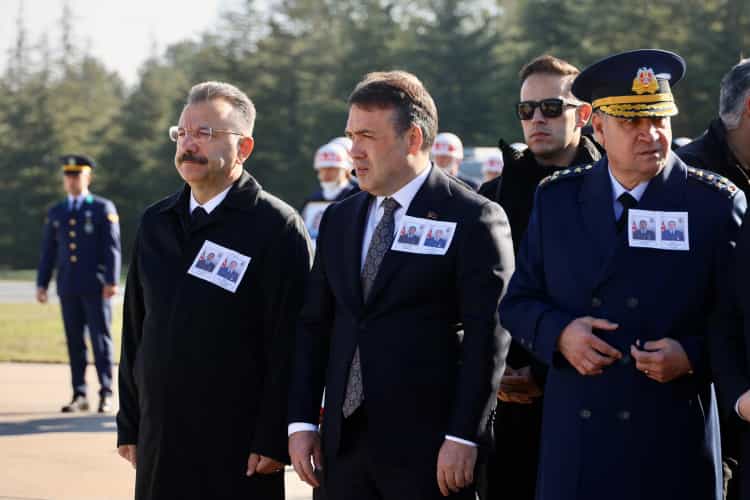 Eskişehir’de Uçak Kazasında Şehit Olan İki Subaya Tören