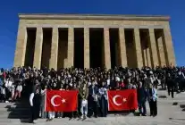 Balıkesir’in Gençleri Ata’nın Huzurunda