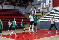 Sakarya’da Basketbol Zirve Mücadelesi: Keçiören’i Konuk Ediyor