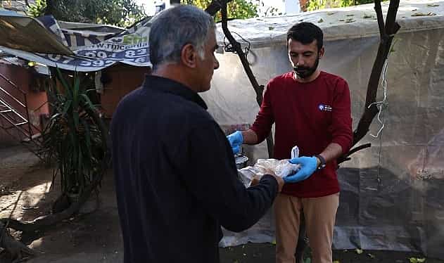 alanya asevinden ihtiyac sahiplerine gunde 2 ogun sicak yemek