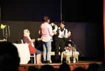 alayina makara tiyatrosu bayindirda gulmekten kirdi gecirdi