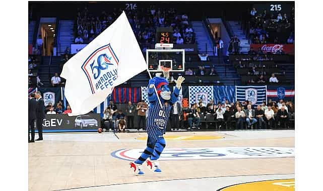 anadolu efes fc barcelona karsilasmasina hazir