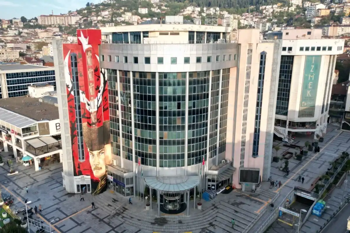 İzmit Belediyesi, Temizlik Timi’ni Güçlendiriyor