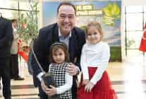 buyuksehirden ornek cevre projesi atik pil getirene zeytin fidani