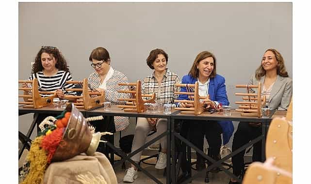 el emegi urunler ogretmenler gununde hayat buldu