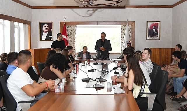 erasmus ogrencilerinden baskan vekili biliciye ziyaret