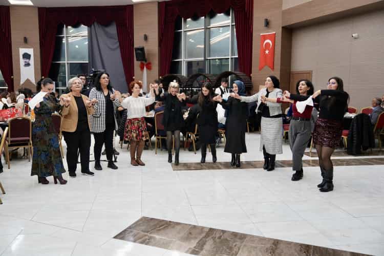 Ankara Keçiören’de 24 Kasım Öğretmenler Günü Coşkuyla Kutlandı