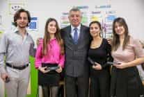 guzelbahcede belediyesinden 24 kasima anlamli hediye ogretmenlere isimli kalem