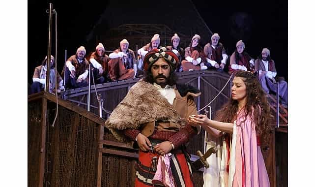 ibb sehir tiyatrolarinda bu hafta 19 23 kasim 2025