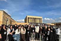 kucukcekmece belediyesi 400 genci anitkabire goturdu