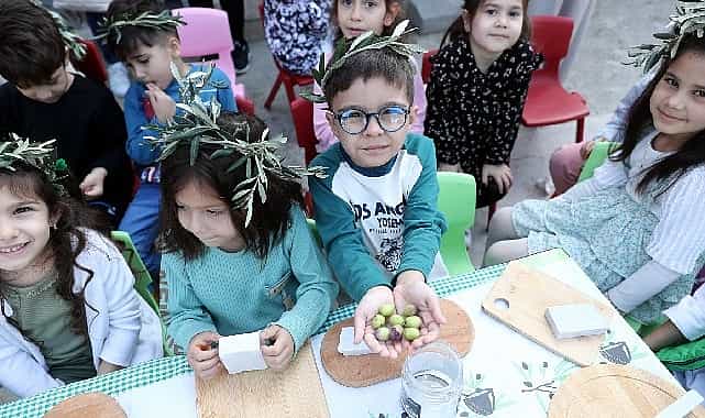 minik eller zeytinle bulustu