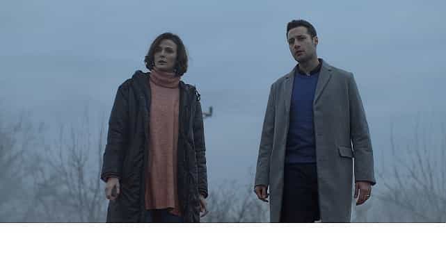 netflix merakla beklenen yeni dizisi kasabanin yayin tarihini paylasti