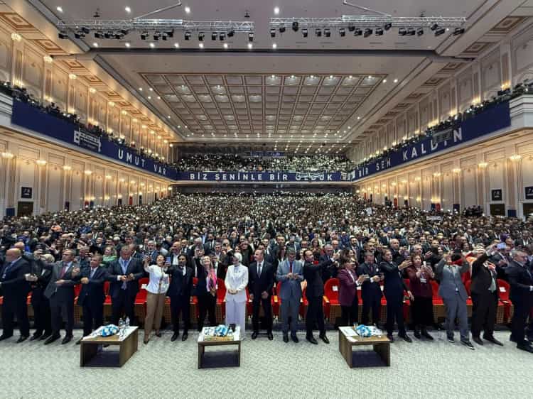 Anahtar Parti’nin İlk Yılı Dev Katılımla Gerçekleşti