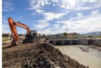 yarimadadaki derelerden 100 bin ton malzeme cikarildi