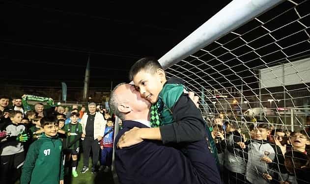 yesilovadaki acilis cok ozel bir ana sahne oldu