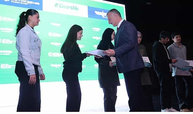 yks ve lgsye ucretsiz hazirlik programi kilavuz e derslik acildi