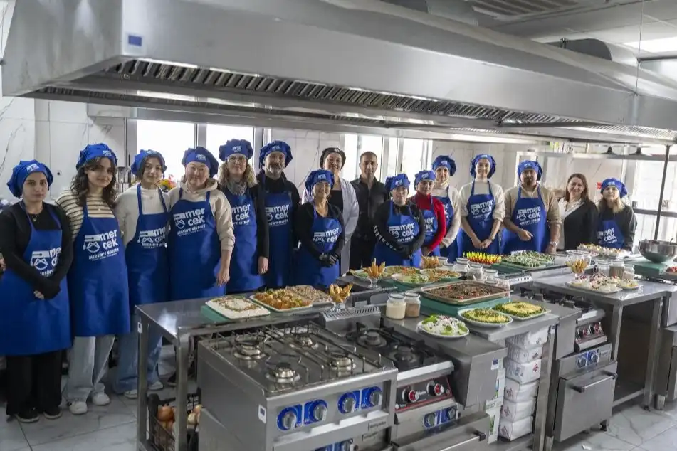 Mersin’de Yeni Yıl Coşkusu Atölyelere Taşındı