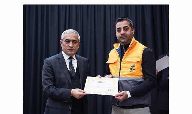 aliagada orman yanginlariyla mucadele eden personele tesekkur belgesi