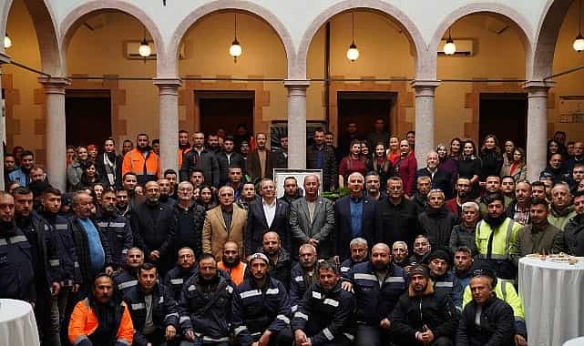 ayvalik belediye baskani mesut ergin yilin son gununde belediye calisanlariyla bir araya geldi