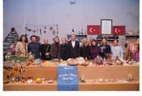 ayvalikli kadinlar mahalleevlerinde uretiyor aile butcesine katki sagliyor