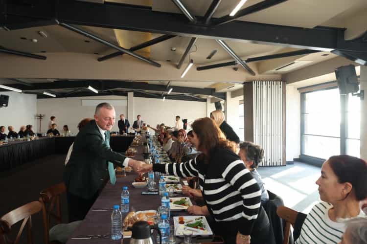 Kocaeli’de Yaşlılara Özel Buluşma