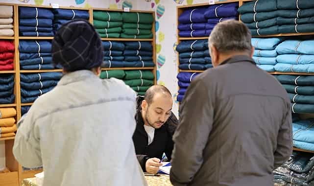 bayrampasa belediyesinden 900 cocuga 900 mont