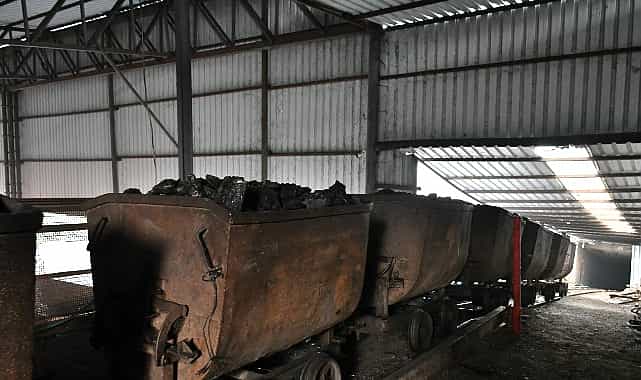 belediye baskani nergiz karaagacli ozturk maden isletmesi sahiplerini dunya madenciler gununde ziyaret etti