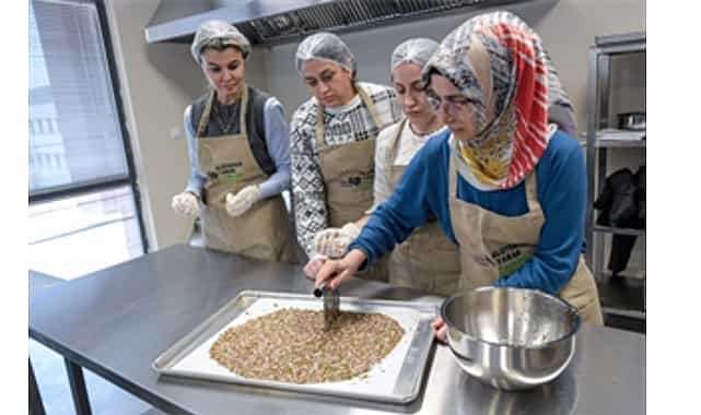buyuksehirden colyak hastasi cocuklara yeni yil etkinligi