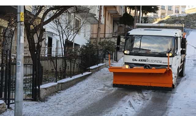 cankaya belediyesinden buzlanmaya karsi yogun calisma