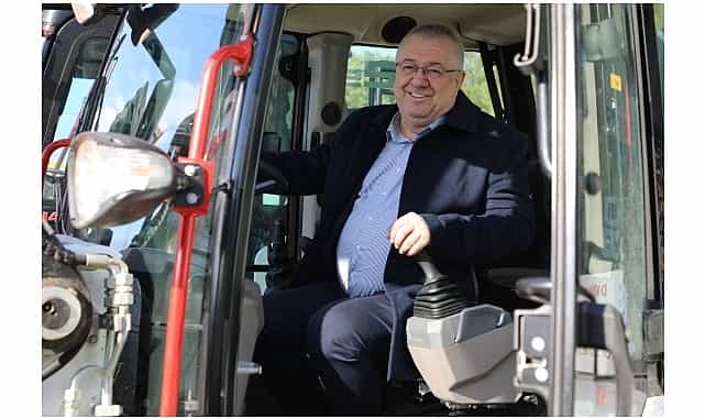 edremit belediyesi arac filosunu guclendiriyor