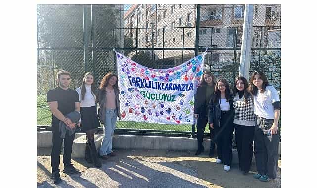 ege universitesinden dunya engelliler gunune sanat ve dayanisma koprusu