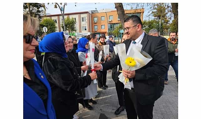 golcukte 5 aralik dunya kadin haklari gunu kutlandi