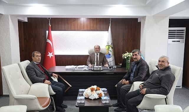 halk gunune yogun ilgi baskan yildiz vatandaslarla tek tek ilgilendi