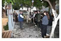 kultur evine ziyaretci akini suruyor