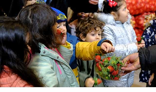 minikler yerli malini hal binasinda ogrendi