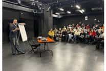 oyun yazimi atolyesi yazar yonetmen ve oyuncu murat mahmutyazicioglunun atolyesiyle basladi