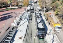 tramvay uzatiliyor yolcu sayisi iki katina cikiyor