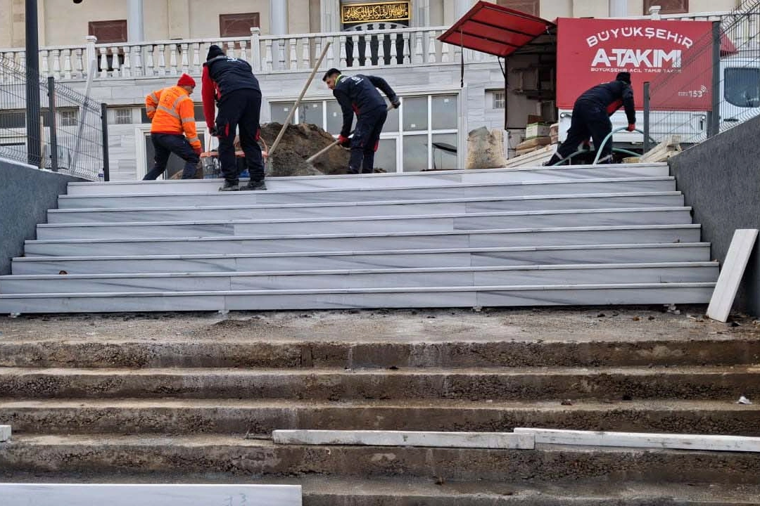 Kocaeli’de İbadethaneler Büyükşehir’le Yenileniyor