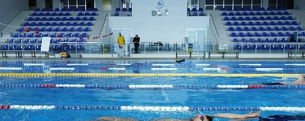 deu kapilarini milli yuzucu emre sakciya acti